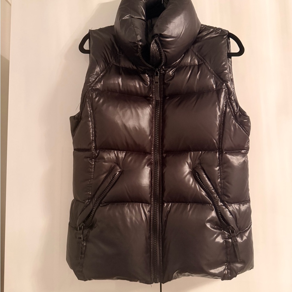 SAM Glossy Black Puffer Vest